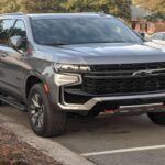 El Chevrolet Tahoe cierra la lista con una impresionante esperanza de vida de 250,338 millas. Este SUV se ha ganado una gran cantidad de seguidores gracias a su equilibrio entre potencia, comodidad y fiabilidad. El Tahoe es conocido por su capacidad para ofrecer un excelente rendimiento en diferentes condiciones de conducción, desde carreteras urbanas hasta caminos más difíciles. Su fiabilidad a largo plazo y su motor robusto lo convierten en una opción segura para quienes buscan un vehículo que dure muchos años sin comprometer el rendimiento.