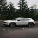 La Mazda CX-50 2025 es una SUV que combina el rendimiento con la seguridad. Su diseño exterior robusto, junto con un interior bien diseñado, ofrece una experiencia de conducción segura y cómoda. Equipado con el sistema de seguridad i-Activsense®, que incluye características como Monitoreo de Punto Ciego, Alerta de Tráfico Cruzado Trasero y Soporte de Frenado Inteligente para Ciudades, el CX-50 proporciona una protección completa en cualquier tipo de carretera. Su construcción sólida y su alto rendimiento en las pruebas de choque hacen de este SUV una opción fiable y segura para los conductores más exigentes.