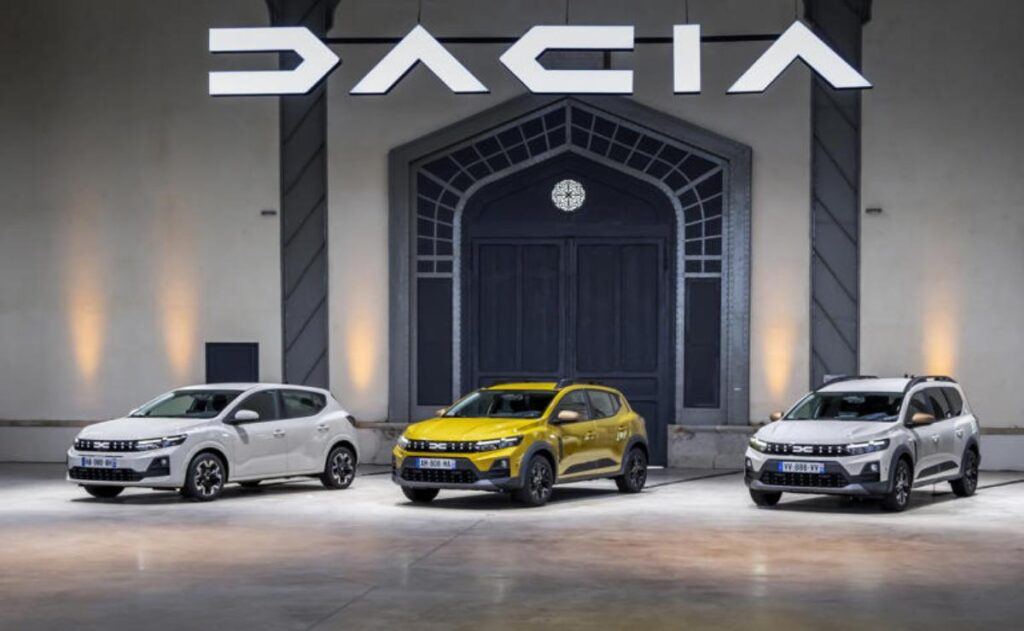 Dacia renueva sus estrellas económicas: cambios radicales en el Sandero, Stepway, Logan y Jogger.