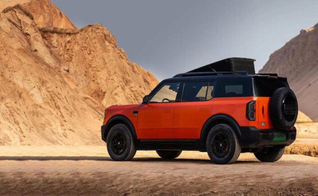 Ford Bronco eléctrico con carpa: el SUV que redefine el camping de lujo.