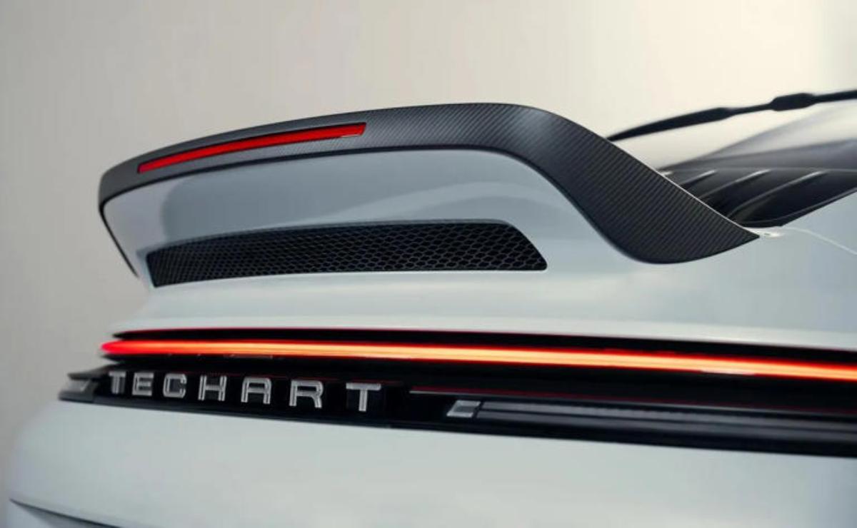 Porsche 911 Carrera T se renueva con una transmisión manual única de Techart.