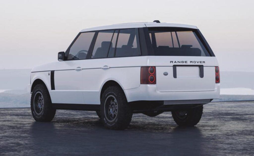 Velvet Motorworks transforma el Range Rover L322 2000: lujo y modernidad en un restomod único.