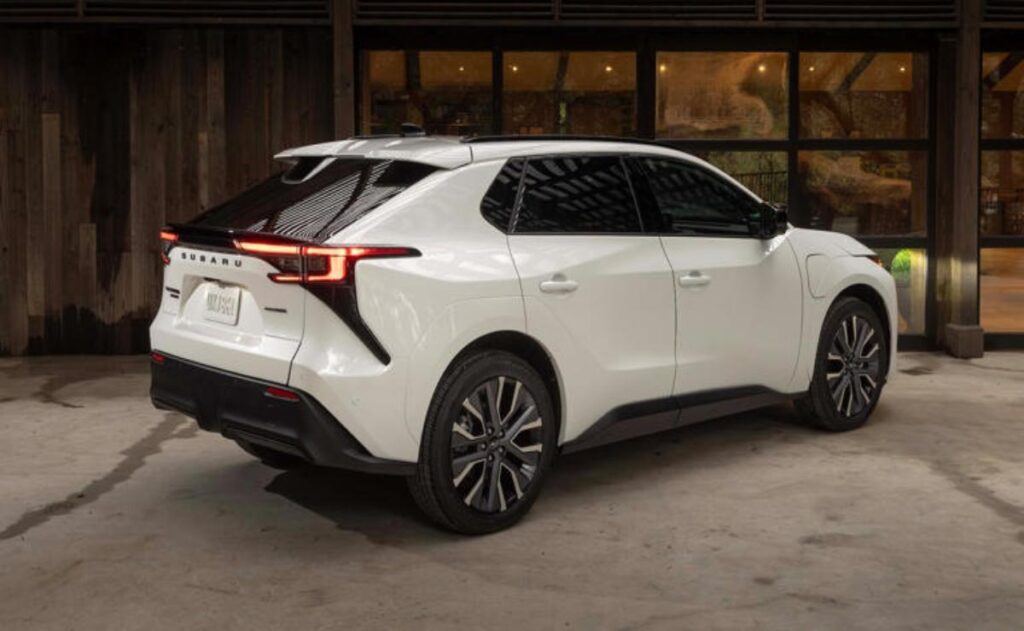 ¿El Subaru Solterra eléctrico 2026 llega demasiado tarde?