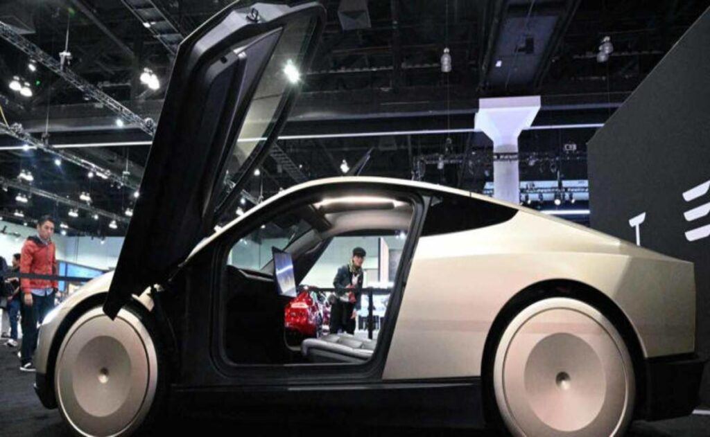 Tesla "resuelve" la autonomía con un enfoque único: ¿ha superado la industria tradicional?