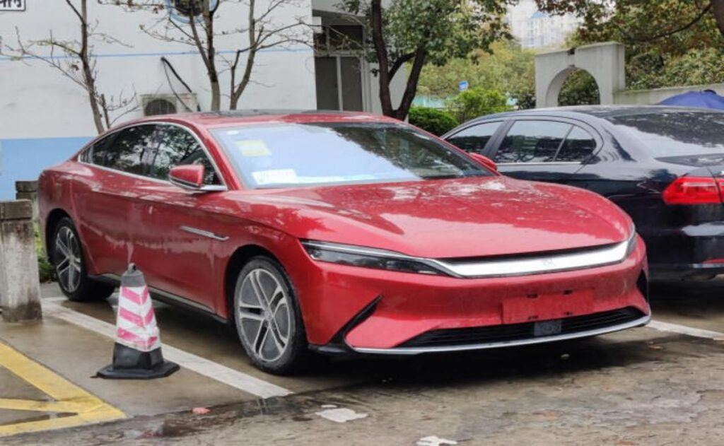 La guerra de precios de Tesla: ¿una estrategia peligrosa para su dominio en el mercado de vehículos eléctricos?