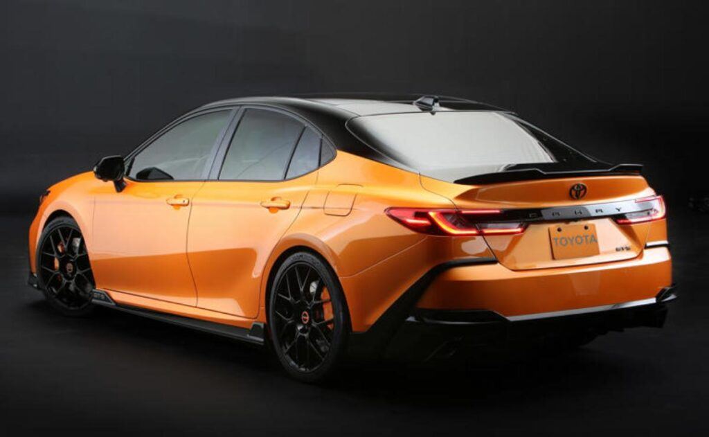 Toyota Camry GT-S Concept: el sedán deportivo que engaña a la vista.