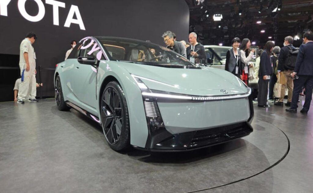 Toyota Corolla Concept: el futuro de la movilidad con opciones para todos.