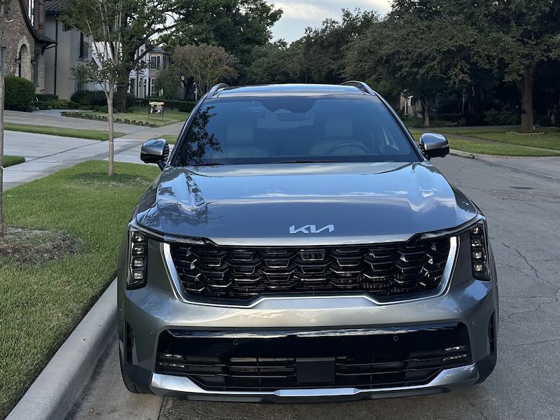 Frontal Kia Sorento Hybrid SX-Prestige AWD 2025