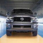 Probabilidad de alcanzar las 250,000 millas: 39.1%
Precio de venta sugerido: $64,520 - $86,010

La Toyota Sequoia se posiciona como uno de los SUV más duraderos del mercado en 2025. Con una confiabilidad excepcional, este modelo tiene una gran posibilidad de superar las 250,000 millas, gracias a su robusta construcción y motor eficiente. Con un rendimiento impresionante en cuanto a consumo de combustible para su tamaño, la Sequoia es ideal para familias que necesitan un vehículo grande y confiable para viajes largos y aventuras off-road. La última versión ofrece una comodidad mejorada y una capacidad de remolque formidable, lo que la convierte en una excelente opción para quienes buscan durabilidad a largo plazo.

Lo mejor: Gran capacidad de remolque, espacio amplio y fiabilidad Toyota.