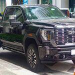 El GMC Sierra 2500 HD es una camioneta robusta, con motores potentes y una construcción sólida que lo hace ideal para trabajos pesados y remolques exigentes. Sin embargo, la depreciación es otro aspecto que afecta a este modelo. Después de cinco años de uso, esta camioneta pierde 45% de su valor, lo que hace que su rentabilidad a largo plazo no sea tan atractiva. A pesar de ser un vehículo impresionante, no se conserva tan bien como otros modelos en el mercado.