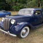 Ford, uno de los pioneros de la automoción moderna, ha estado en la industria desde principios del siglo XX, revolucionando la fabricación en masa con la implementación de la línea de ensamblaje. Los modelos de Ford, especialmente los más antiguos, son fáciles de mantener debido a su diseño más sencillo y accesible. Las piezas de repuesto son abundantes y baratas, lo que reduce el costo de mantenimiento y reparación. Si bien los modelos más recientes pueden tener más tecnología y piezas especializadas, los Ford más antiguos, con menos electrónica, son ideales para aquellos que prefieren realizar reparaciones por cuenta propia y con bajo costo.