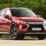 Calificación de confiabilidad: 80/100

El Mitsubishi Eclipse Cross es un SUV subestimado que ha demostrado ser duradero y confiable a largo plazo. Con un motor turboalimentado de 152 caballos de fuerza y tracción integral, ofrece un manejo eficiente y fiable en todo tipo de condiciones. Su precio accesible y su sólida fiabilidad lo convierten en una excelente opción para quienes buscan un SUV que dure muchos años sin complicaciones.