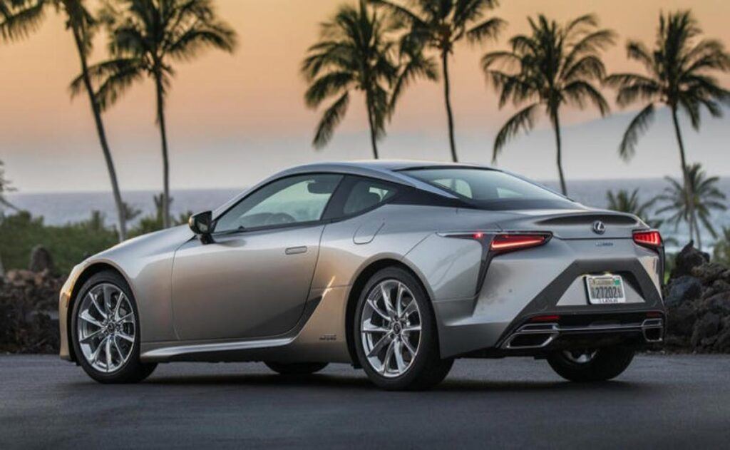 Lexus LC 500 usado por menos de 50.000 dólares: ¿Una oportunidad para tener un gran turismo de lujo?