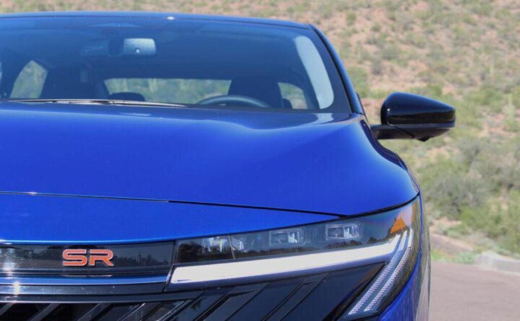 Nissan Sentra 2026: El compacto económico de Canadá se renueva con tecnología avanzada.