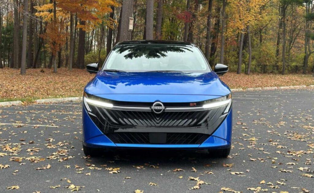 Nissan Sentra SR 2026: Un sedán compacto con gran personalidad y eficiencia.