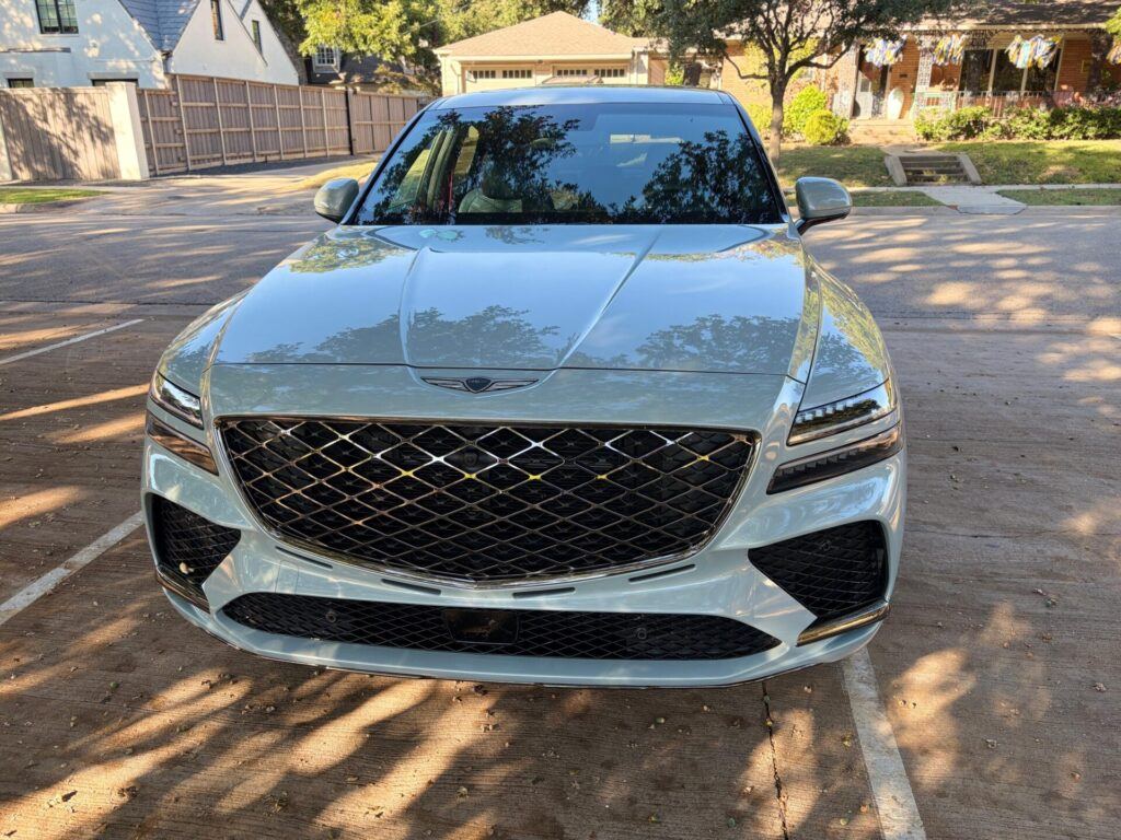 Frontal de un Genesis GV80 Prestige 2026