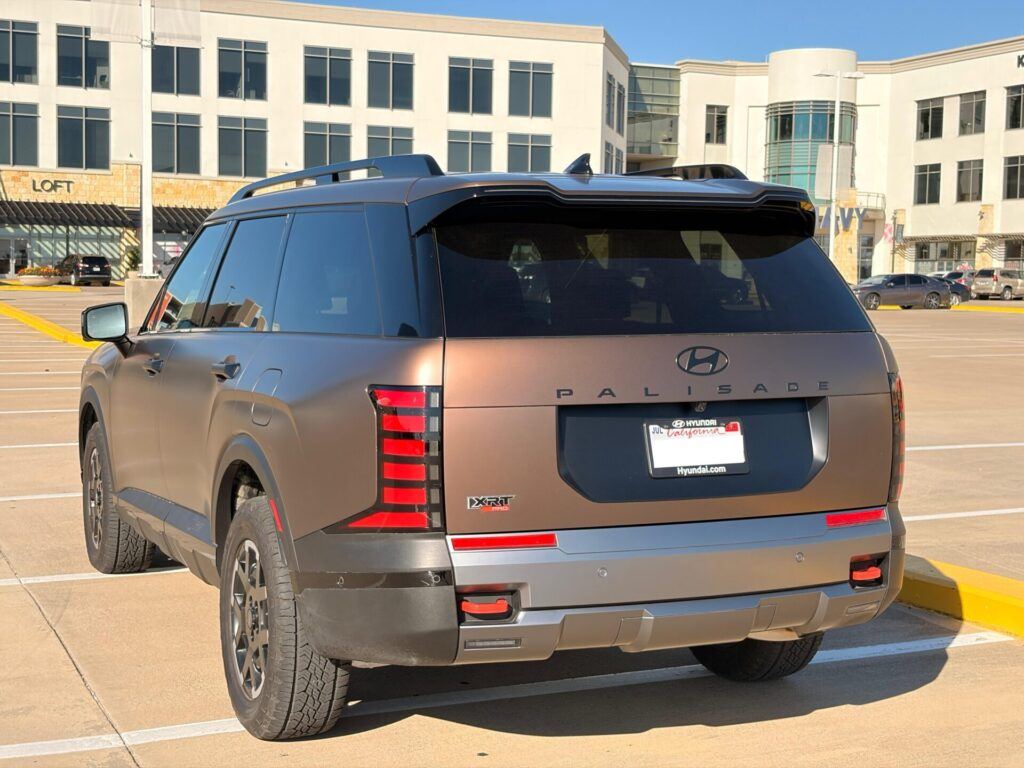 Trasera 3/4 de un Palisade 2026 en su versión XRT PRO