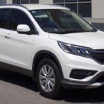El Honda CR-V 2015 sigue siendo una opción popular entre los compradores de SUV usados, y no es difícil ver por qué. Con un diseño espacioso, un motor eficiente y una gran fiabilidad, el CR-V es perfecto para aquellos que buscan un vehículo de bajo costo de mantenimiento. Su interior versátil y su buena economía de combustible lo convierten en una excelente opción para familias o cualquier persona que necesite un SUV cómodo y confiable. Además, su alto valor de reventa asegura que será una buena inversión a largo plazo.