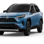 Con un 7,9% de probabilidad, el Toyota RAV4 Hybrid demuestra por qué es uno de los SUV más vendidos del mercado. Su equilibrio entre eficiencia, espacio y fiabilidad lo convierte en un vehículo ideal para uso diario intensivo. El sistema de frenado regenerativo reduce el desgaste de componentes clave, ayudando a contener costes de mantenimiento a lo largo de los años.