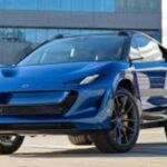 El Drako Dragon, presentado en 2022, utiliza cuatro motores eléctricos que producen alrededor de 2.000 CV. Capaz de alcanzar los 60 mph en solo 1,9 segundos, su velocidad máxima estimada supera las 200 mph, consolidándolo como uno de los SUV eléctricos más rápidos y potentes del mercado.