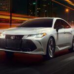 Aunque el Toyota Avalon fue descontinuado, sigue siendo uno de los sedanes híbridos más prestigiosos de su segmento. Con una puntuación de retención de valor de 8,2/10, este modelo se deprecia menos que muchos otros híbridos. Su valor promedio de reventa en el mercado de usados ronda los $32,358, con una diferencia de $12,621 con respecto al precio original de $46,214 para la versión XLE.