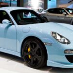 Además de su carácter juguetón, el MX-5 Miata destaca por una fiabilidad excelente y costes de mantenimiento bajos. Es la puerta de entrada perfecta al mundo de los deportivos sin comprometer el presupuesto.