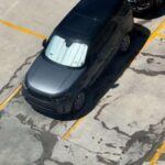 El Land Rover Discovery es un SUV de lujo conocido por sus capacidades todoterreno y su diseño robusto y elegante. Sin embargo, los modelos usados de este vehículo han mostrado una tendencia a presentar problemas en la transmisión y en los sistemas electrónicos, lo que puede resultar en reparaciones caras. Si bien es un vehículo atractivo y con una excelente reputación en cuanto a lujo, los costos de mantenimiento y las posibles averías pueden convertirlo en una inversión arriesgada a largo plazo.