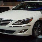 Hyundai ha ganado una reputación por ofrecer vehículos de alta calidad a precios accesibles, compitiendo directamente con marcas japonesas más tradicionales. Su atractivo radica en ofrecer características premium con precios más bajos y garantías extendidas. Sin embargo, a pesar de su éxito, Hyundai ha sido objeto de críticas por la calidad de construcción de algunos de sus modelos más recientes. Aunque sus vehículos siguen siendo populares, no todos logran mantenerse al nivel de sus competidores en términos de durabilidad y tecnología, lo que podría hacer que los compradores se arrepientan en unos pocos años. A pesar de la garantía extendida, algunos de sus modelos no ofrecen una fiabilidad consistente.