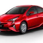 El Toyota Prius, conocido por su fiabilidad y eficiencia, ocupa el tercer puesto en la lista, con un 12,2% de posibilidades de superar los 400.000 kilómetros. Esto es 1,3 veces la vida útil promedio de un híbrido, lo que reafirma la reputación del Prius como uno de los coches más duraderos y longevos del mercado.