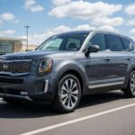 Kia destaca por su diseño moderno y una percepción de calidad que supera su precio. Modelos recientes ofrecen interiores bien terminados, buen equipamiento de seguridad y mecánicas probadas. Es una marca que ha sabido posicionarse como alternativa racional a firmas más caras.