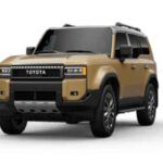 El Toyota Land Cruiser 2026 regresa como una leyenda renovada, con sistemas híbridos i-FORCE MAX que entregan hasta 326 caballos de fuerza y 465 lb-ft de torque. Con tracción a las cuatro ruedas y características como Crawl Control, Multi-Terrain Select y un sistema de desconexión estabilizadora disponible, este todoterreno está preparado para enfrentar los terrenos más difíciles. Su capacidad de remolque de hasta 6,000 libras lo convierte en un vehículo ideal para quienes necesitan potencia y resistencia. Además, la seguridad está garantizada con Toyota Safety Sense 3.0.