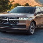 Lincoln representa el lujo fiable dentro del mercado estadounidense. Aunque se posiciona por encima en precio, sus costes de reparación siguen siendo moderados, con unos 5.040 dólares estimados a diez años. Modelos como el Lincoln Corsair destacan por confort, tecnología avanzada y una fiabilidad que respalda su imagen premium.