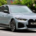 El Porsche Taycan es, probablemente, el eléctrico que mejor representa el concepto de auto deportivo. Su chasis, dirección y equilibrio recuerdan claramente a los Porsche de combustión, pero con una entrega de potencia instantánea.