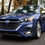 Durante 36 años, el Subaru Legacy fue la puerta de entrada a la tracción total accesible. Fabricado íntegramente en Estados Unidos para ese mercado, destacó por seguridad, fiabilidad y motores bóxer eficientes. Sin embargo, el éxito arrollador del Outback ha dejado a esta berlina sin espacio comercial.