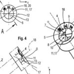 Un cambio más preocupante que se vislumbra en la industria es la implementación de componentes que solo pueden ser manipulados con herramientas especializadas, como un nuevo diseño de tornillo patentado por BMW. Estos tornillos requieren una llave exclusiva para ser apretados o aflojados, lo que impediría a los propietarios o talleres independientes realizar reparaciones en algunos sistemas del vehículo. Esta tendencia forma parte de un conflicto más amplio sobre el derecho a reparar, que busca limitar las opciones de los conductores para elegir dónde y cómo reparar sus vehículos. Si más fabricantes adoptan estas políticas, podría ser más difícil y costoso mantener los coches a largo plazo.