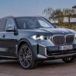 El BMW X5 2025 se posiciona como uno de los SUV más confiables, con una calificación de 81 sobre 100 en JD Power. Equipado con potentes opciones de motor y una suspensión adaptativa, el X5 ofrece un rendimiento impresionante. Aunque los costos de mantenimiento son altos, el modelo sigue siendo una de las mejores opciones en cuanto a fiabilidad y lujo.