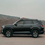 El Volkswagen Atlas 2024 también ha sido reconocido como Top Safety Pick por el IIHS. Entre su equipamiento destacan los faros LED adaptativos, sensor de lluvia, espejo interior antideslumbrante y asistente de luces largas. Añade control de ángulo muerto, alerta de tráfico trasero y el sistema Poor Weather Lights para mejorar la visibilidad en condiciones adversas.