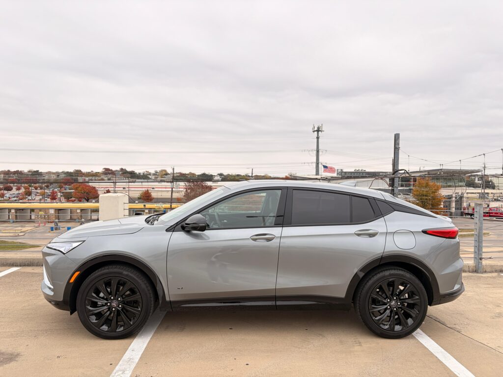 Lateral de un Buick Envista 2026