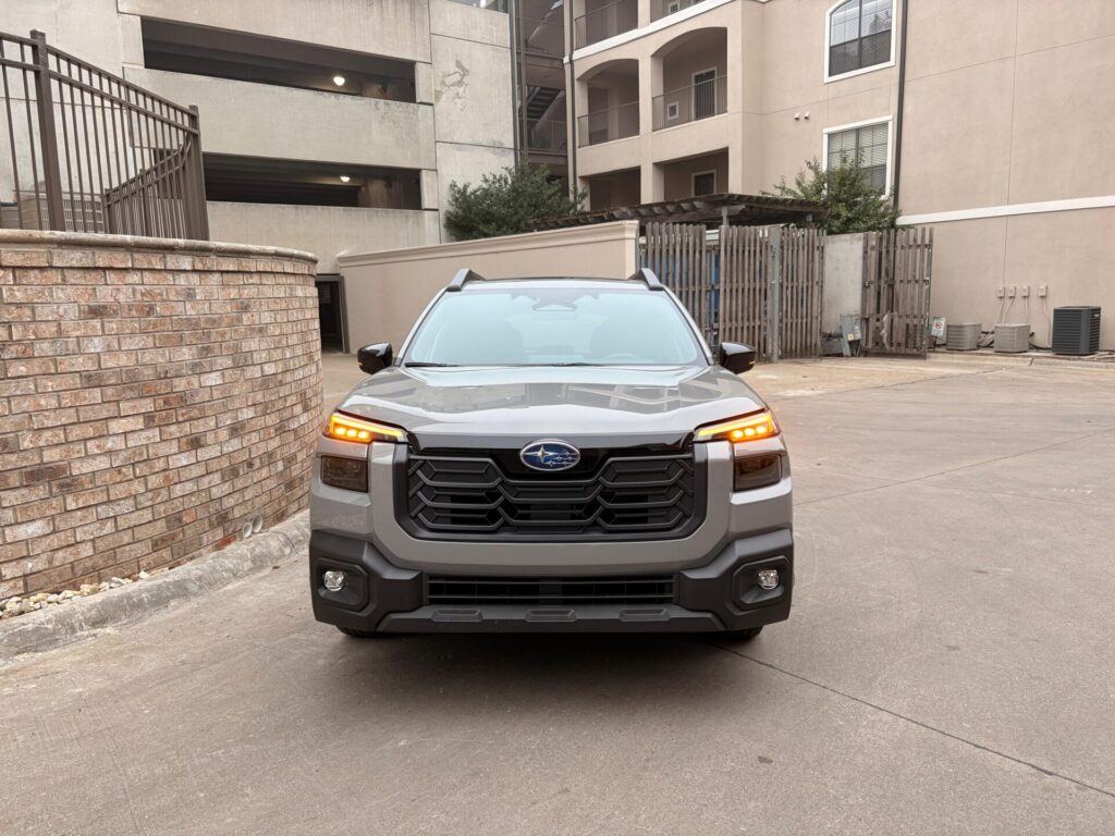 Frontal del nuevo Outback Limited