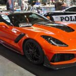 El C7 ZR-1, lanzado en 2019, es uno de los Corvettes de motor delantero más deseados. Su motor sobrealimentado y el diseño de la última generación lo convierten en un símbolo de cierre de etapa. Con un valor promedio de unos 154.000 dólares, los compradores valoran especialmente los ejemplares originales y con historial de mantenimiento completo.