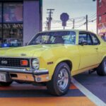 El Nova SS, eclipsado por su primo Camaro, ofrece una relación calidad-precio excelente. Con motores V8 small-block como el 307 o 350, estos compactos ligeros proporcionan un rendimiento sólido. Los ejemplares bien cuidados se encuentran por alrededor de 20.000 $, ideales para quien busca potencia sin gastar una fortuna.