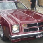 Fabricado entre 1973 y 1976, el Chevrolet Laguna destacó cuando la marca decidió reforzar su carácter deportivo. Su producción limitada lo convierte hoy en una pieza codiciada, aunque encontrar recambios no siempre es sencillo.