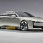 Audi también está preparando una versión totalmente eléctrica del A4, uno de sus modelos más emblemáticos. Basado en la nueva plataforma SSP EV de Volkswagen, este modelo ofrecerá un diseño inspirado en el Audi TT, con líneas deportivas y una estética más agresiva. Se espera que el nuevo A4 llegue en 2028, incorporando lo último en tecnología de propulsión eléctrica, y situándose como una opción clave en el segmento de los sedanes ejecutivos eléctricos.