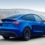 los Tesla antiguos pueden parecer atractivos por precio, pero esconden un riesgo financiero importante. una vez superados los ocho años, la batería solo está garantizada al 70 % de capacidad y su reemplazo puede costar entre 12.000 y 25.000 dólares, cifras que a menudo igualan o superan el valor del propio coche. según RepairPal y otras fuentes del sector, este es uno de los mayores puntos negros del Tesla usado veterano.