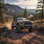 El Toyota Highlander combina la fiabilidad a largo plazo con la comodidad que necesita una familia. Su motor ha sido siempre consistente, con pocas averías mecánicas y un alto nivel de durabilidad si se le realiza el mantenimiento adecuado. Este SUV se ha convertido en una excelente opción para quienes buscan un vehículo que no solo dure muchos años, sino que también ofrezca un confort de conducción excepcional para los viajes largos. Gracias a su sencillo diseño mecánico, el Highlander es una opción ideal para quienes quieren un SUV que aguante el paso del tiempo.