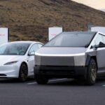 Tesla ya activó en Corea su sistema FSD Supervised en modelos de alta gama fabricados en EE. UU., insistiendo en que sigue siendo una asistencia de nivel 2 que exige atención constante. Sin embargo, las pruebas en el mundo real —mantenimiento de carril, control automático de velocidad y gestión de cruces— han elevado rápidamente la confianza de los usuarios. Incluso conductores inexpertos reportan una conducción notablemente más sencilla, señal de que no es un simple “gadget”.