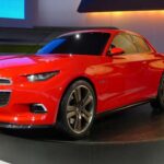 Este compacto de tracción trasera con estética retro era un guiño directo al mítico Camaro original. Ligero, juvenil y con proporciones deportivas, el Code 130R tenía todo para convertirse en un coupé accesible, algo que el mercado actual sigue reclamando.