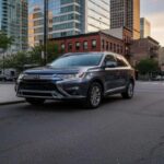 No es llamativo ni pretende serlo, pero cumple su función de manera sólida. Su interior puede parecer simple, pero la fiabilidad y la practicidad que ofrece hacen que sea un coche que, aunque ignorado, cumple mejor de lo esperado.