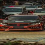 El CR-Z combinaba eficiencia híbrida con conducción deportiva. Con transmisión manual y chasis ligero, ofrecía maniobrabilidad y respuesta sorprendente para un híbrido. No buscaba récords de velocidad, sino diversión en el día a día, convirtiéndose en un coche que recompensaba la conexión entre conductor y máquina.