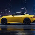 El Miata mantiene su pureza y humor en cada curva. Precio aproximado: mediados de los 30 mil dólares. Aún conserva la sensación humana en la conducción, con olores de vinilo y calor veraniego. Su tamaño pequeño es parte del encanto.